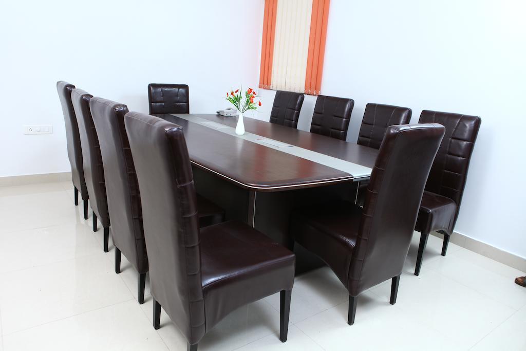 Gago Inn Thiruvananthapuram Buitenkant foto