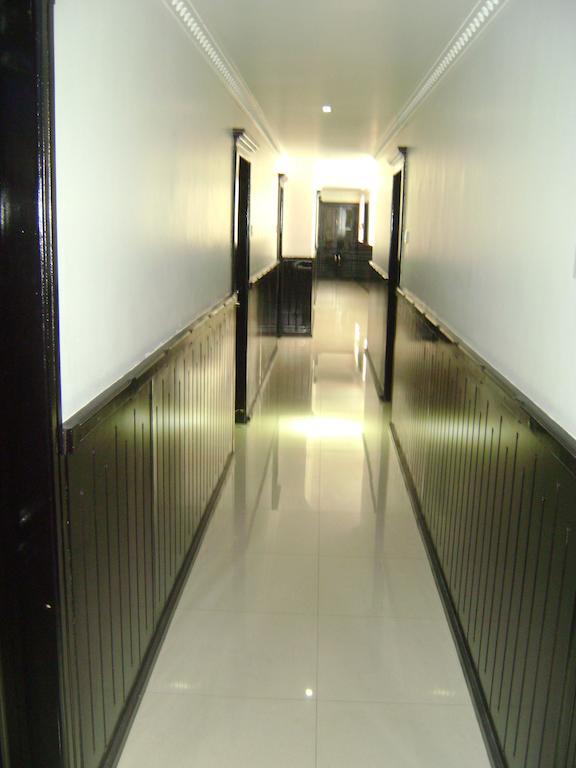 Gago Inn Thiruvananthapuram Buitenkant foto