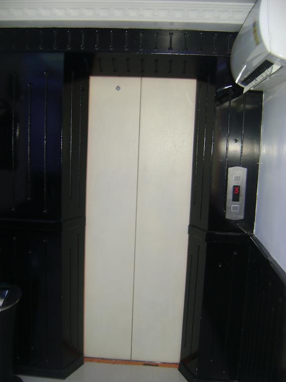 Gago Inn Thiruvananthapuram Buitenkant foto