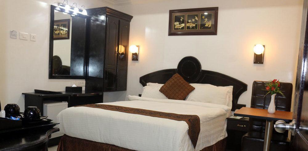 Gago Inn Thiruvananthapuram Buitenkant foto